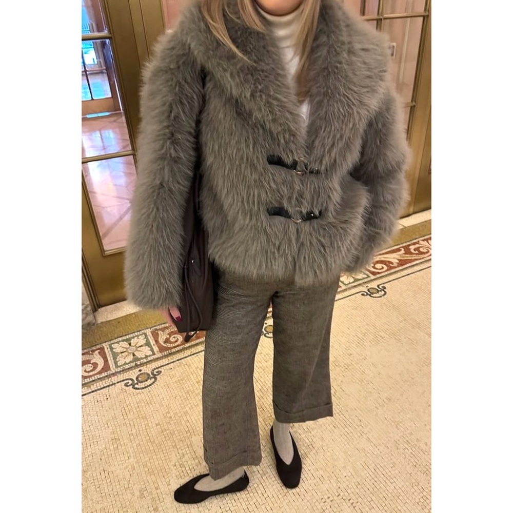 Zara faux fur buckle closure short coat grey brown - Picture 11 of 16